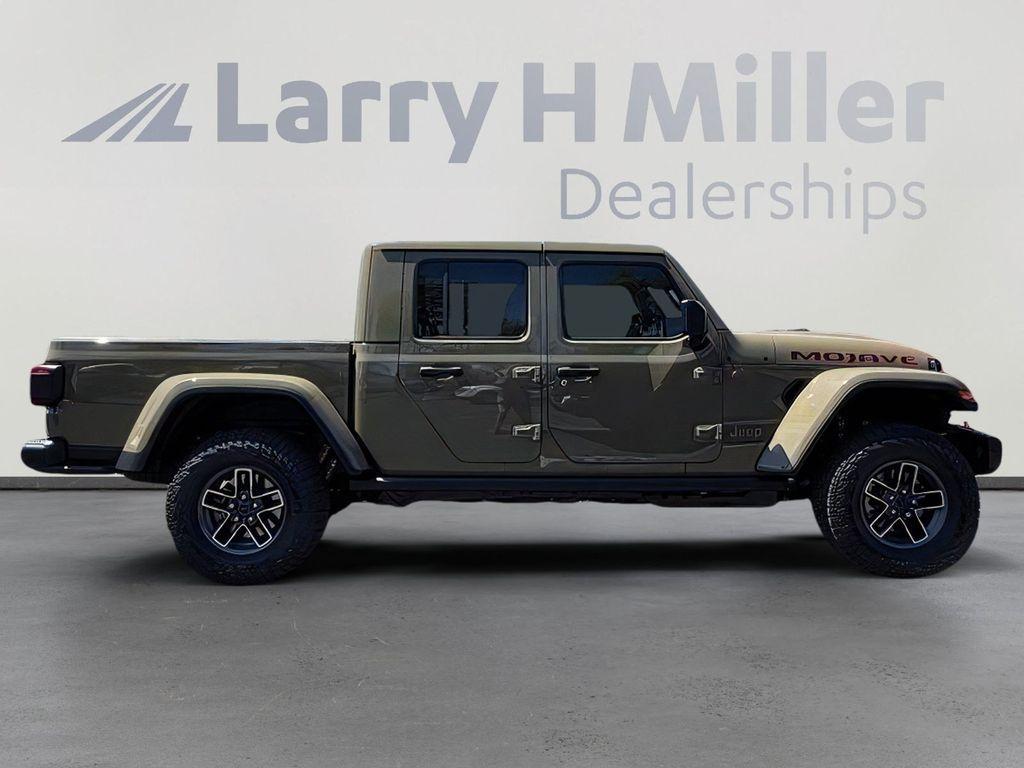 new 2026 Jeep Gladiator car, priced at $60,116
