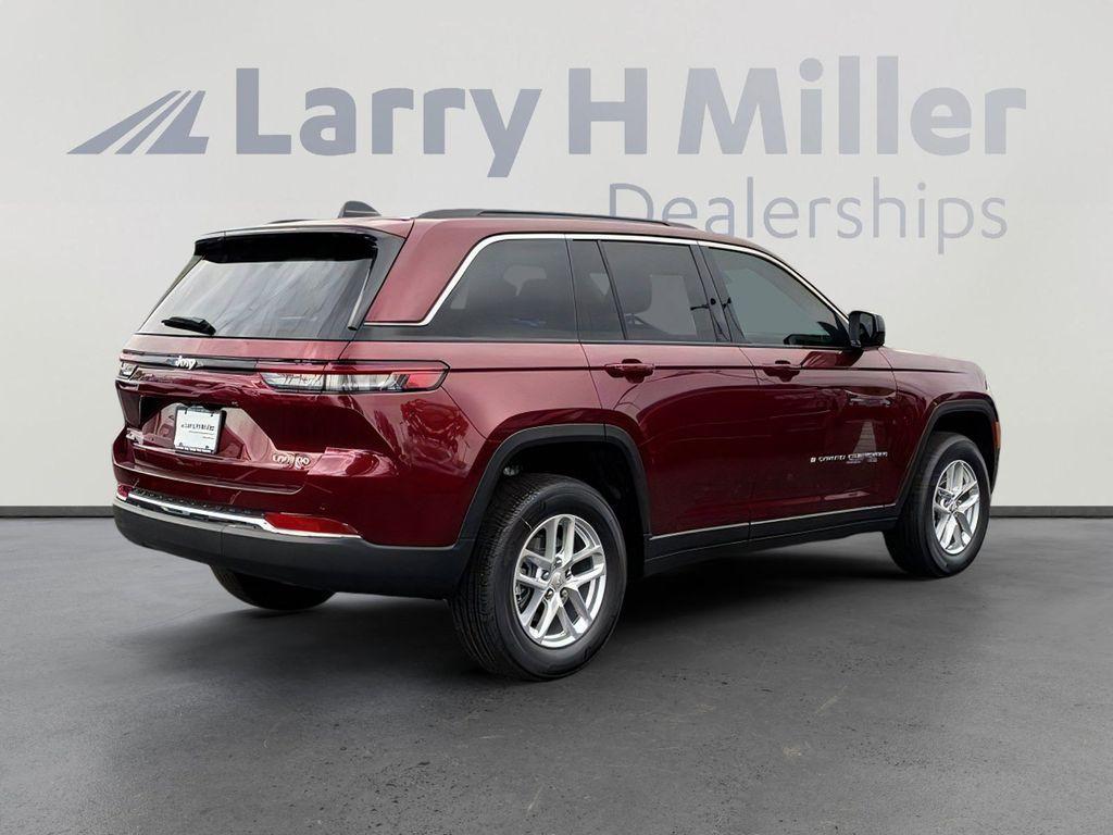 new 2026 Jeep Grand Cherokee car, priced at $38,796