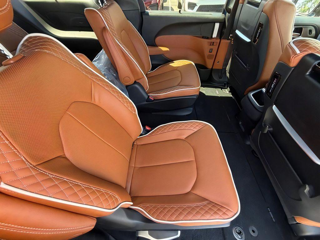 new 2026 Chrysler Pacifica car, priced at $57,771