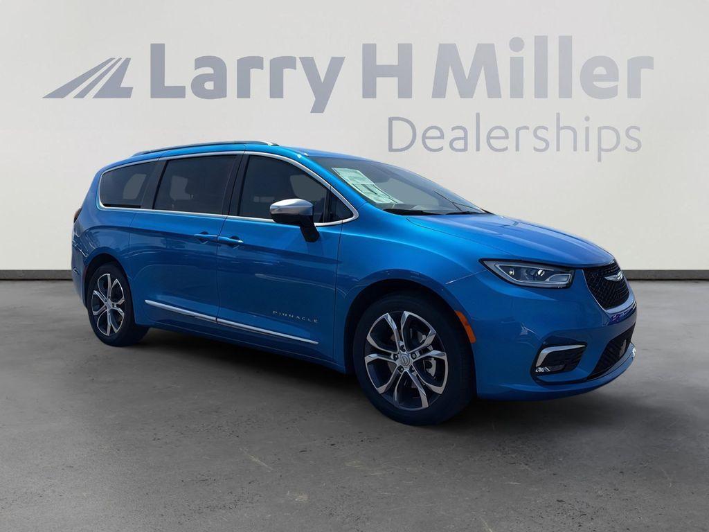 new 2026 Chrysler Pacifica car, priced at $57,771