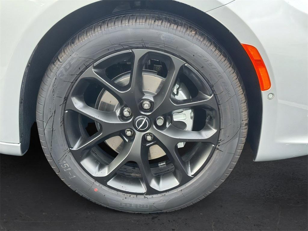 new 2026 Chrysler Pacifica car, priced at $46,867