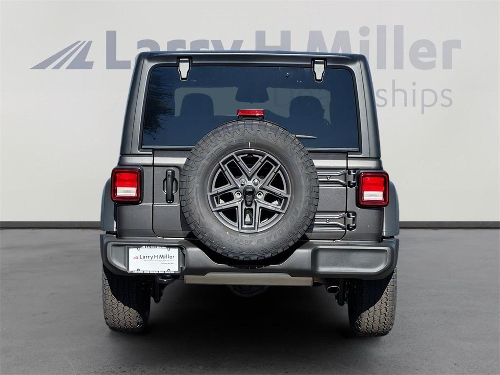new 2026 Jeep Wrangler car, priced at $42,577