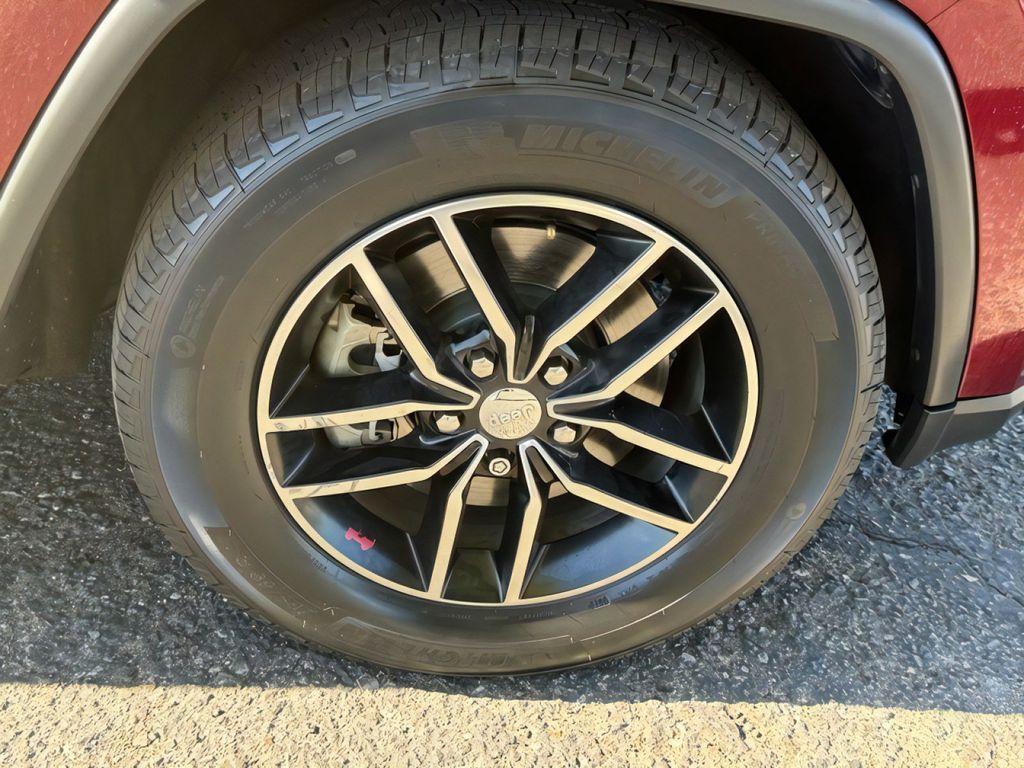 used 2018 Jeep Grand Cherokee car, priced at $21,000