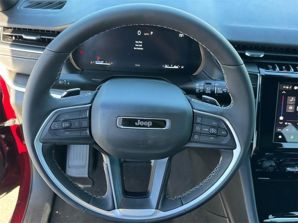 new 2025 Jeep Grand Cherokee car, priced at $39,072