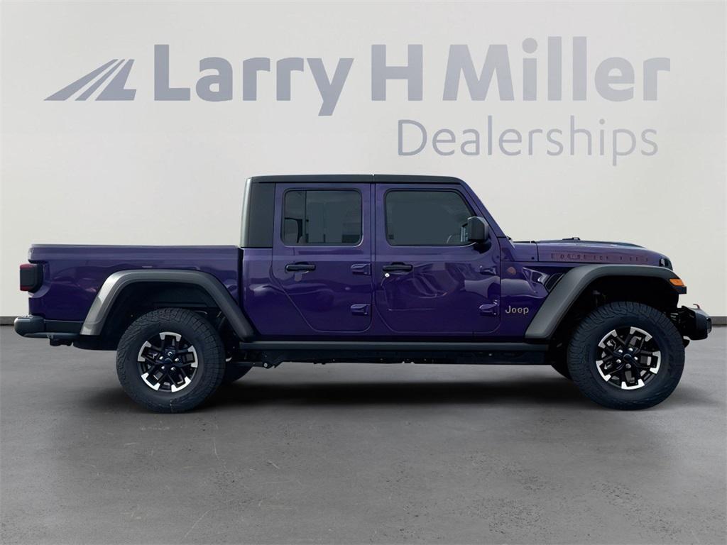 new 2026 Jeep Gladiator car, priced at $60,222