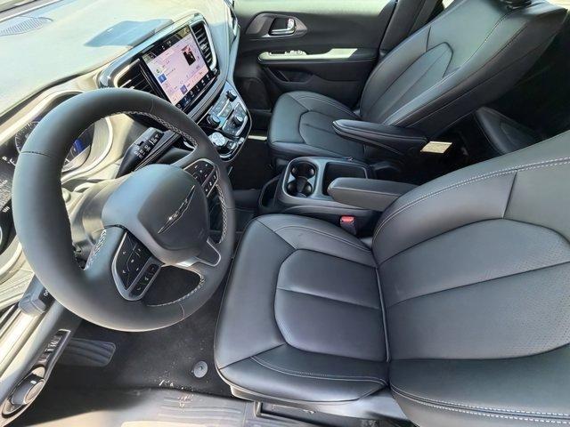 new 2026 Chrysler Pacifica car, priced at $41,761