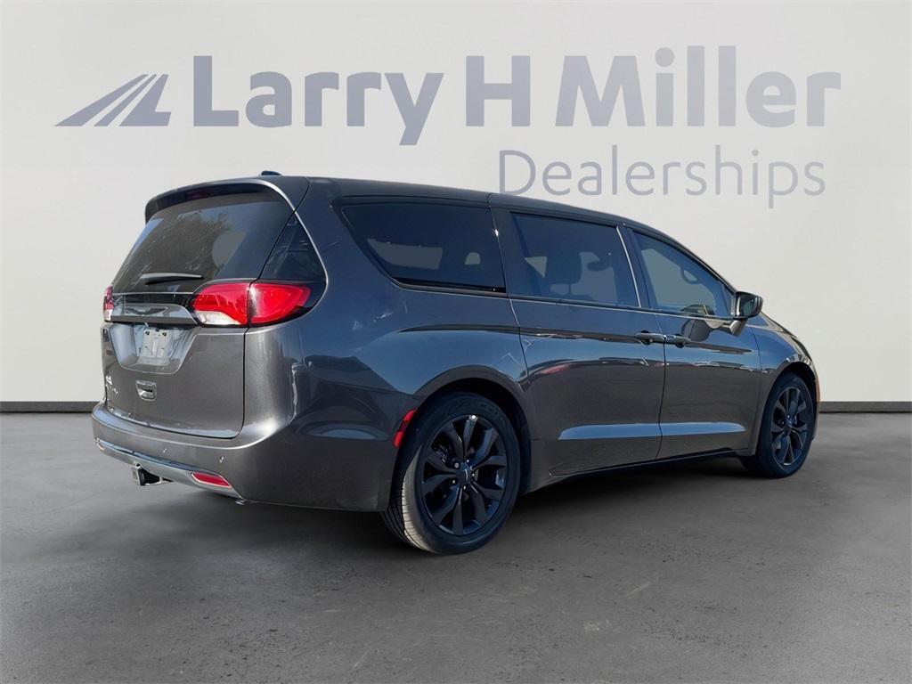 used 2018 Chrysler Pacifica car, priced at $17,000