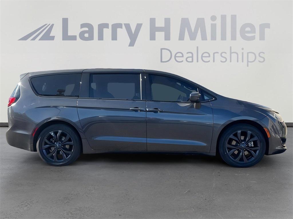 used 2018 Chrysler Pacifica car, priced at $17,000