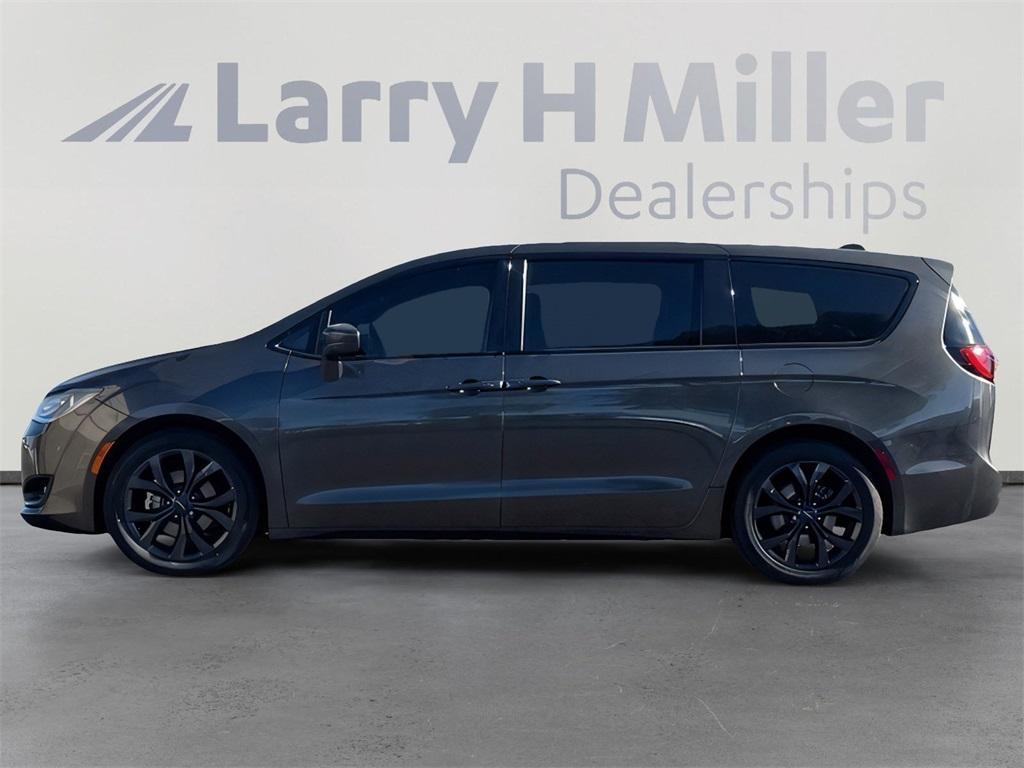 used 2018 Chrysler Pacifica car, priced at $17,000