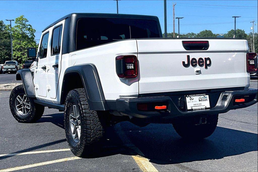 used 2026 Jeep Gladiator car, priced at $48,687