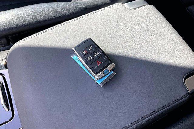 used 2018 Land Rover Discovery car, priced at $19,995