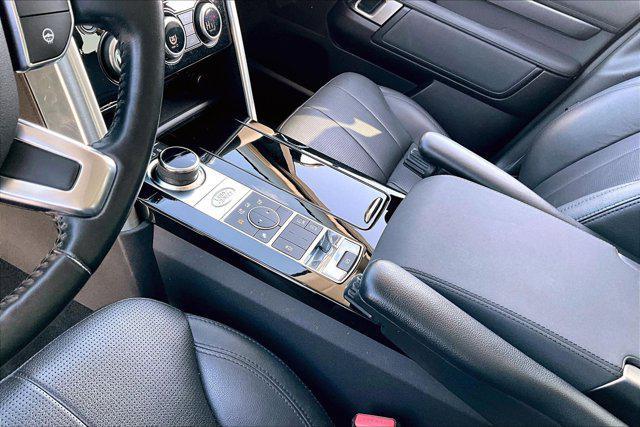 used 2018 Land Rover Discovery car, priced at $19,995