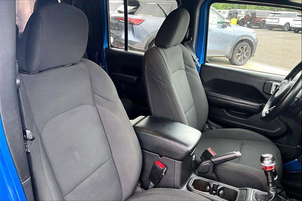used 2021 Jeep Gladiator car, priced at $28,687