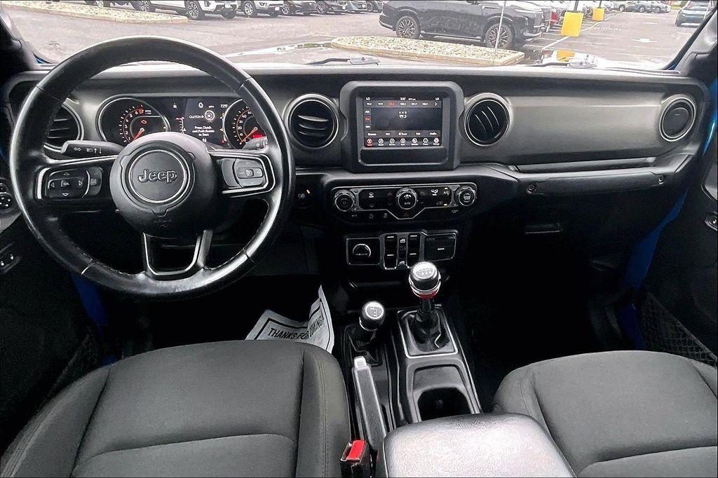 used 2021 Jeep Gladiator car, priced at $28,687