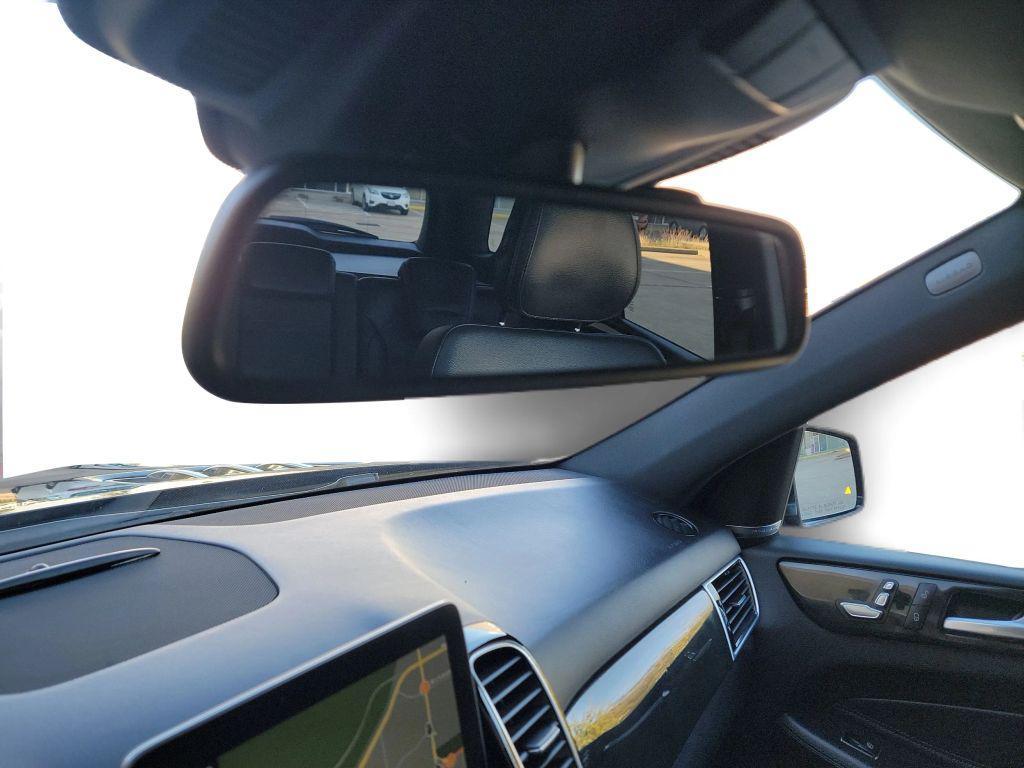 used 2019 Mercedes-Benz GLE 400 car, priced at $19,495