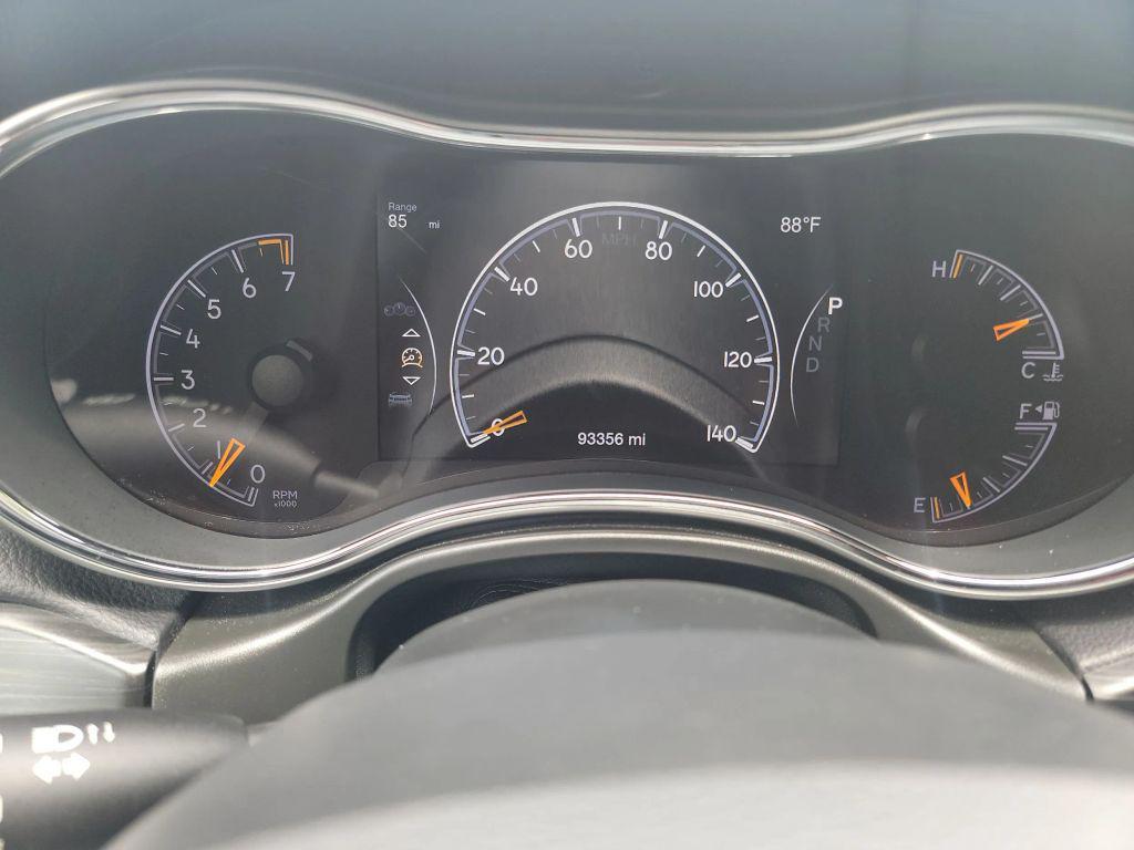 used 2020 Jeep Grand Cherokee car, priced at $17,695