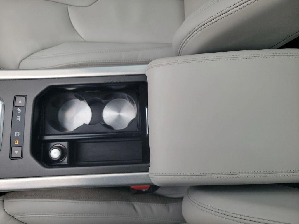 used 2013 Land Rover Range Rover Evoque car, priced at $10,995