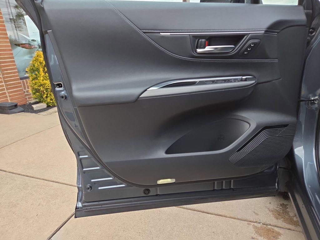 used 2023 Toyota Venza car, priced at $33,000