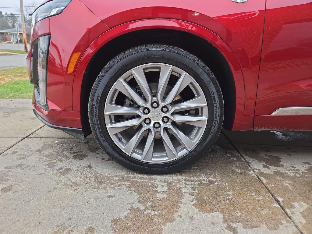 used 2021 Cadillac XT6 car, priced at $28,500