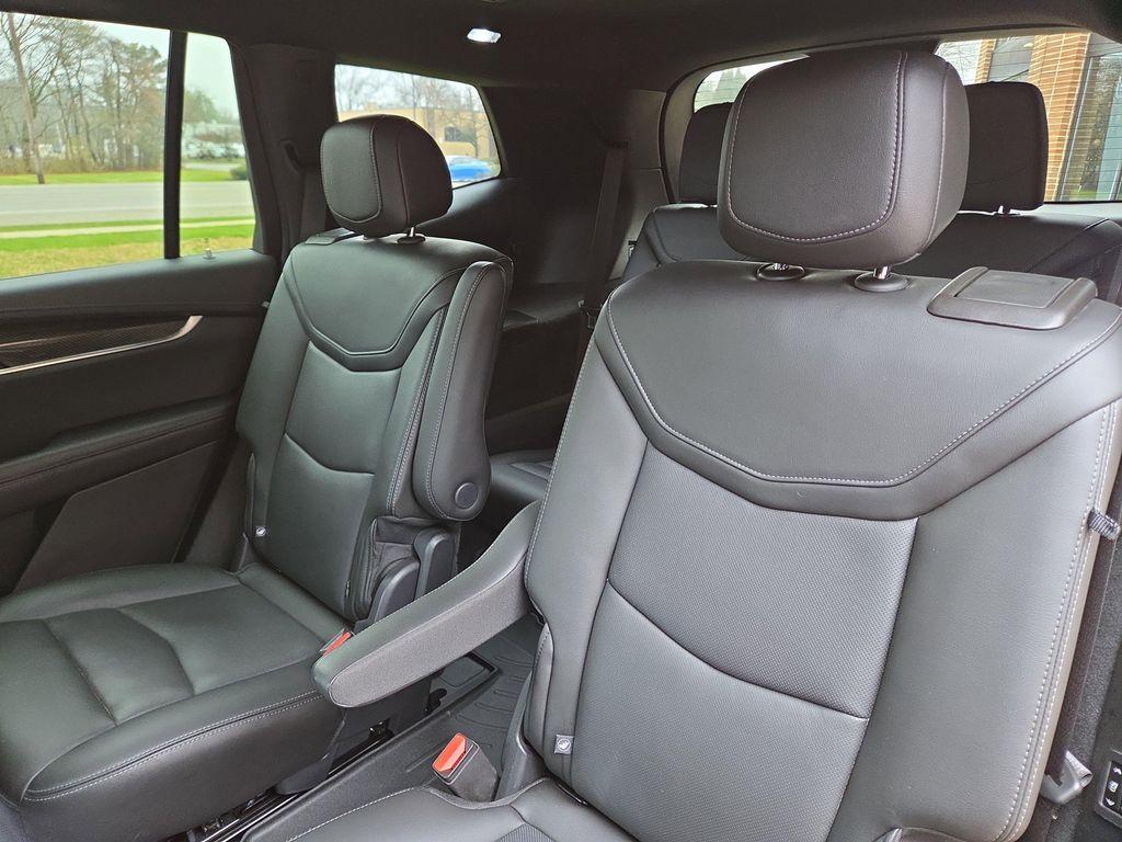 used 2021 Cadillac XT6 car, priced at $28,500