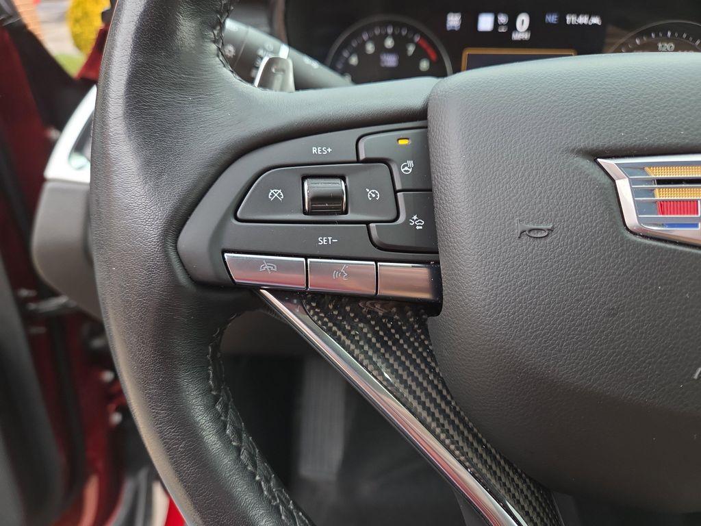 used 2021 Cadillac XT6 car, priced at $28,500