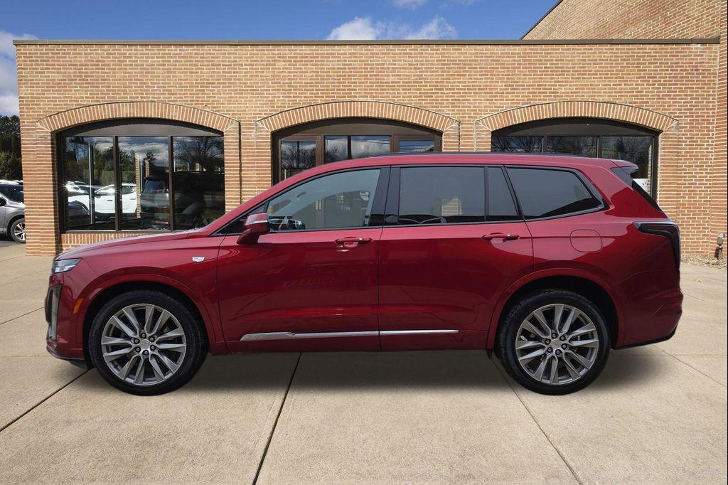 used 2021 Cadillac XT6 car, priced at $28,500