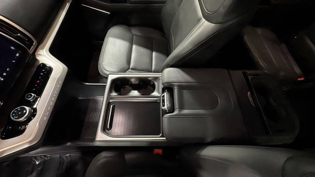 new 2026 Ford Expedition car, priced at $74,566