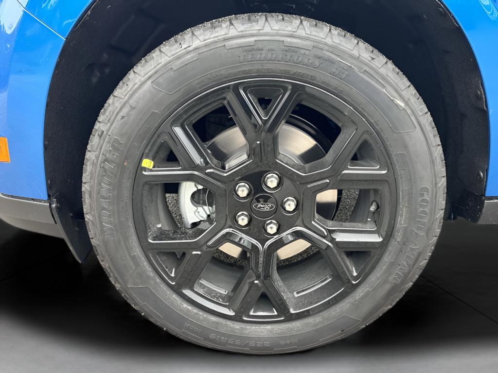 new 2025 Ford Maverick car, priced at $32,863