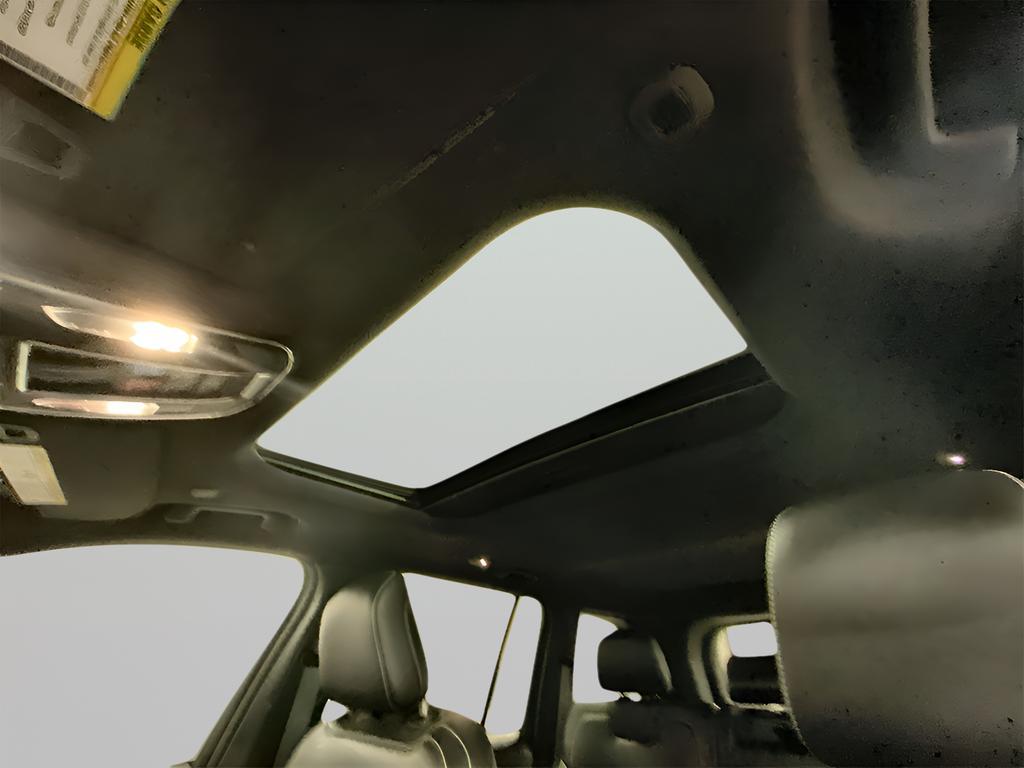 used 2024 Jeep Grand Cherokee car, priced at $31,995