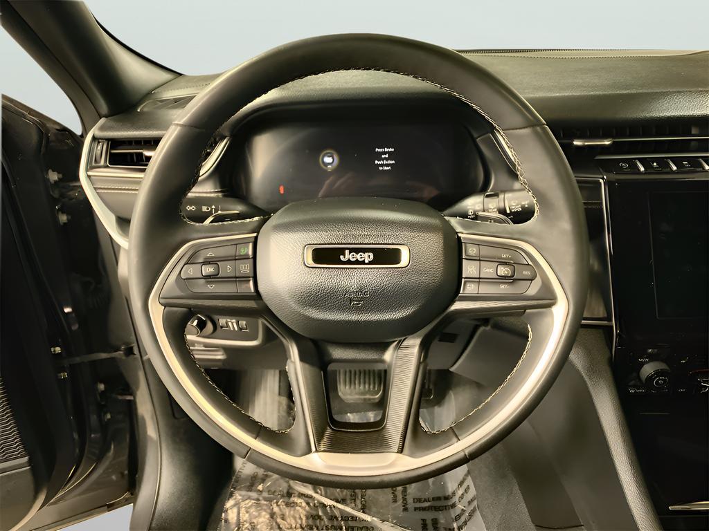 used 2024 Jeep Grand Cherokee car, priced at $31,995