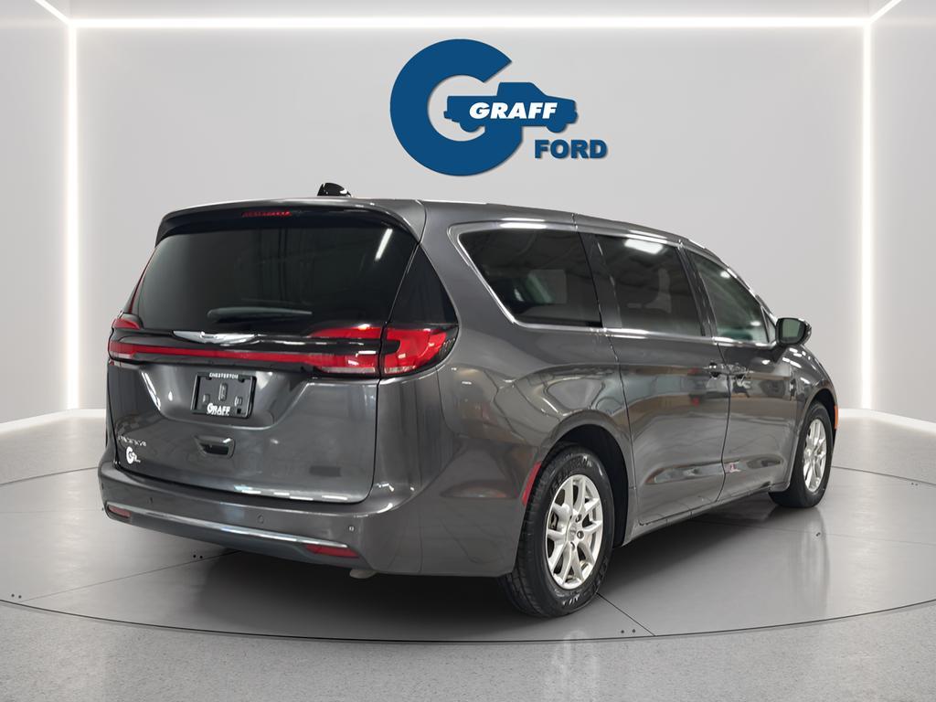 used 2023 Chrysler Pacifica car, priced at $23,999