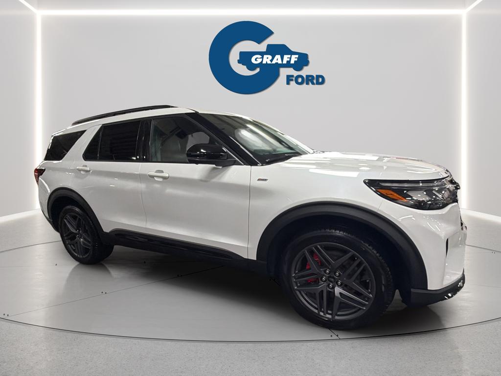 used 2025 Ford Explorer car, priced at $39,998