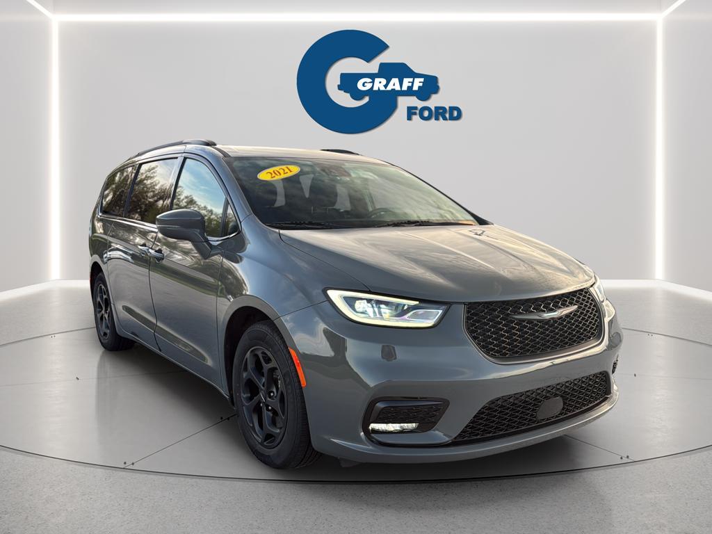 used 2021 Chrysler Pacifica Hybrid car, priced at $22,899