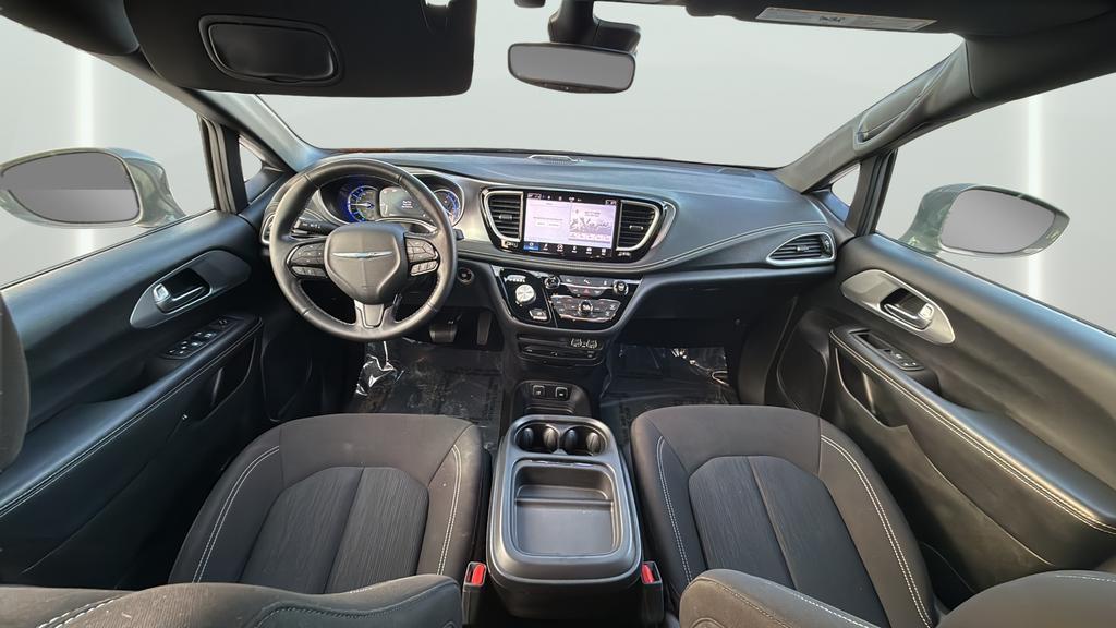 used 2021 Chrysler Pacifica Hybrid car, priced at $22,899
