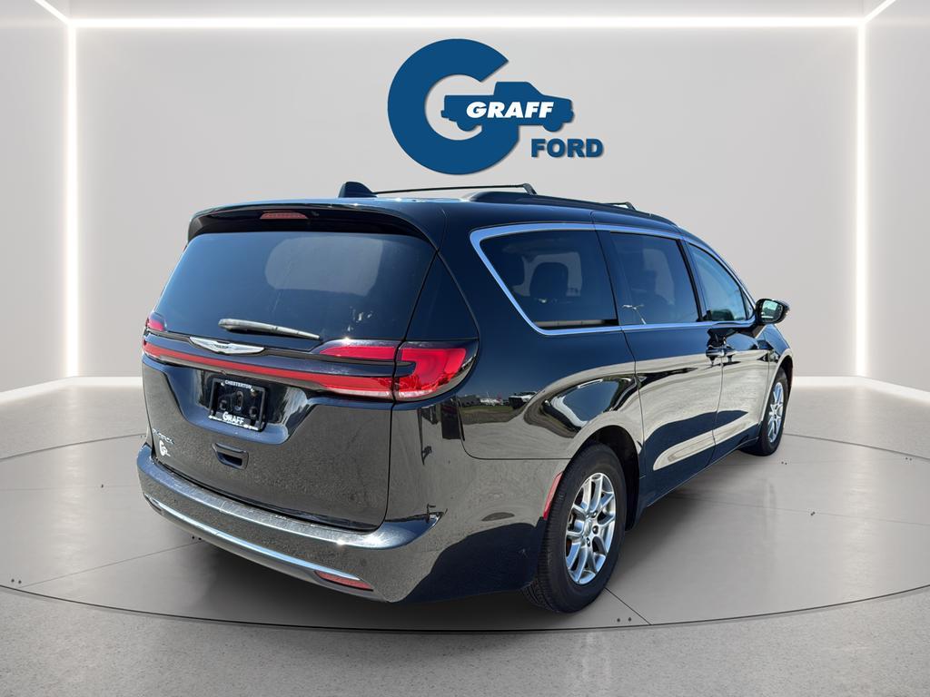 used 2021 Chrysler Pacifica car, priced at $21,676