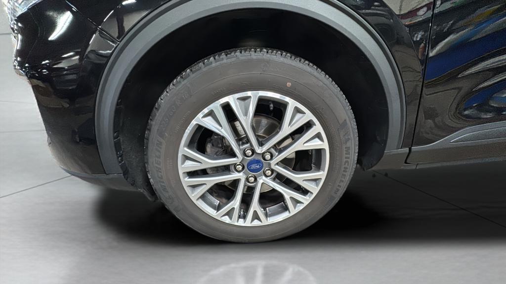 used 2022 Ford Escape car, priced at $23,149