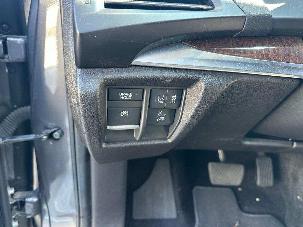 used 2020 Acura MDX car, priced at $26,980