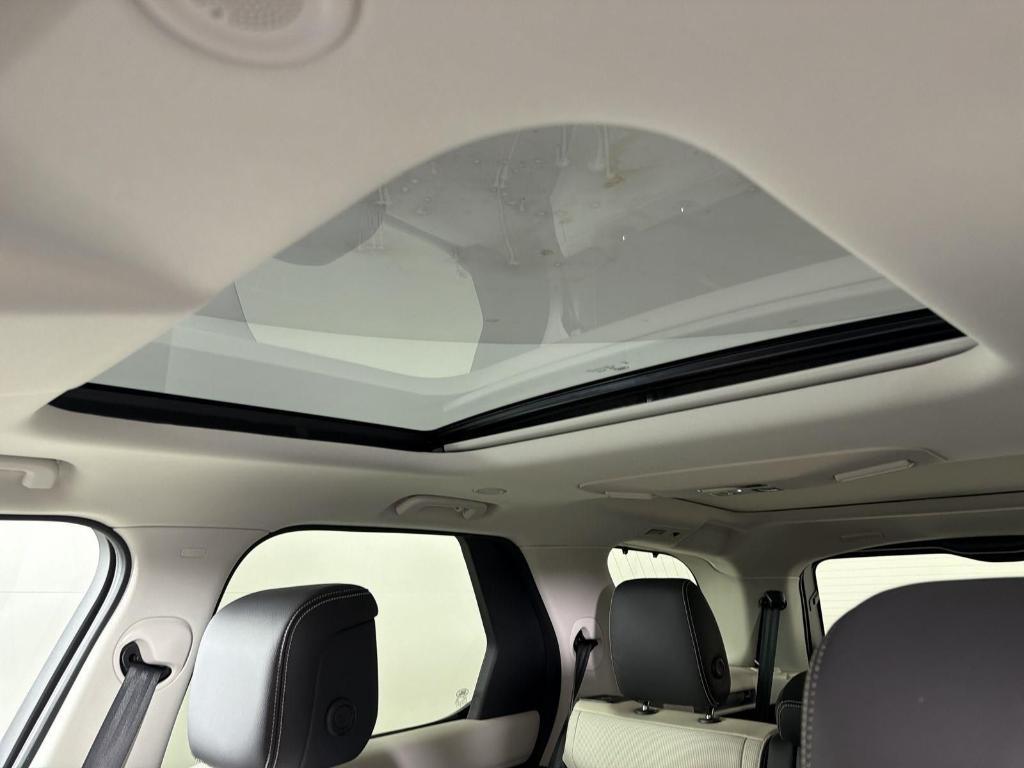 new 2026 Land Rover Discovery car, priced at $74,710