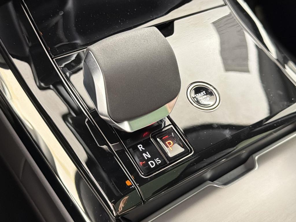 new 2025 Land Rover Range Rover Sport car, priced at $106,230