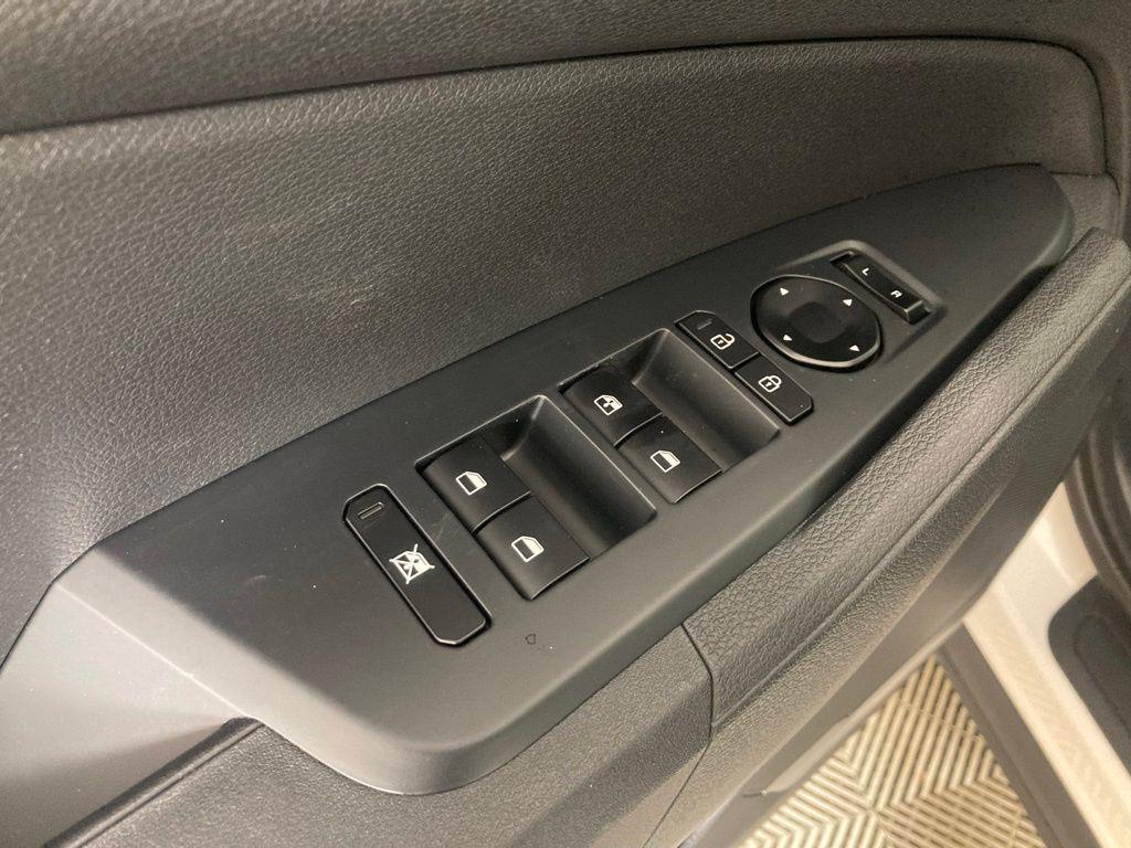 new 2026 Kia Sportage car, priced at $29,780