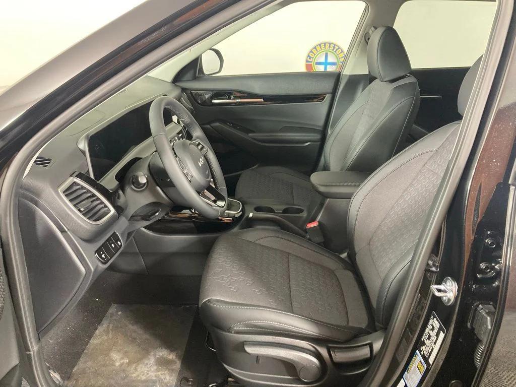 new 2026 Kia Seltos car, priced at $27,180