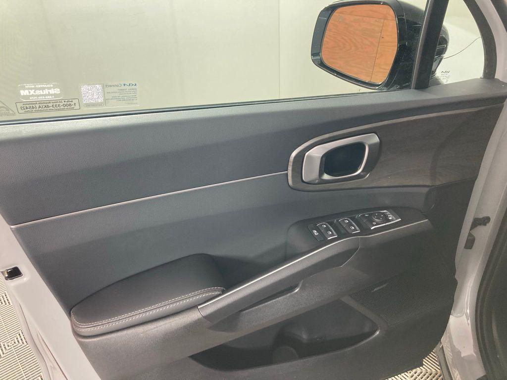 new 2026 Kia Sorento car, priced at $41,595