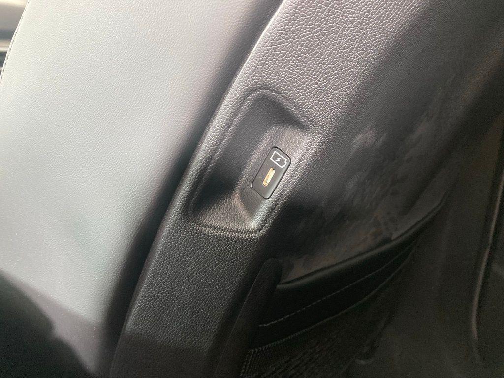 new 2026 Kia Sorento car, priced at $41,595