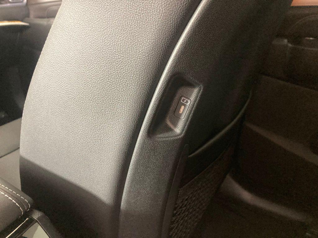 new 2026 Kia Sorento Hybrid car, priced at $44,525