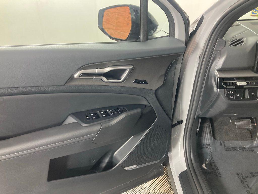 new 2026 Kia Sportage car, priced at $35,915