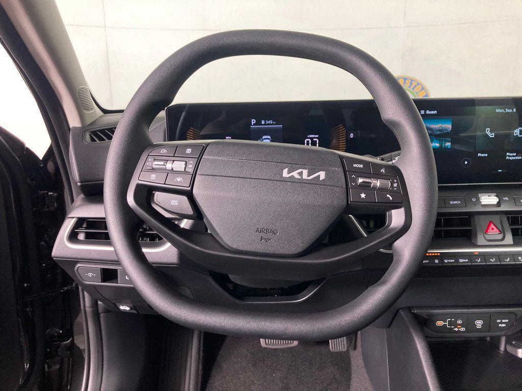 new 2025 Kia K4 car, priced at $22,165