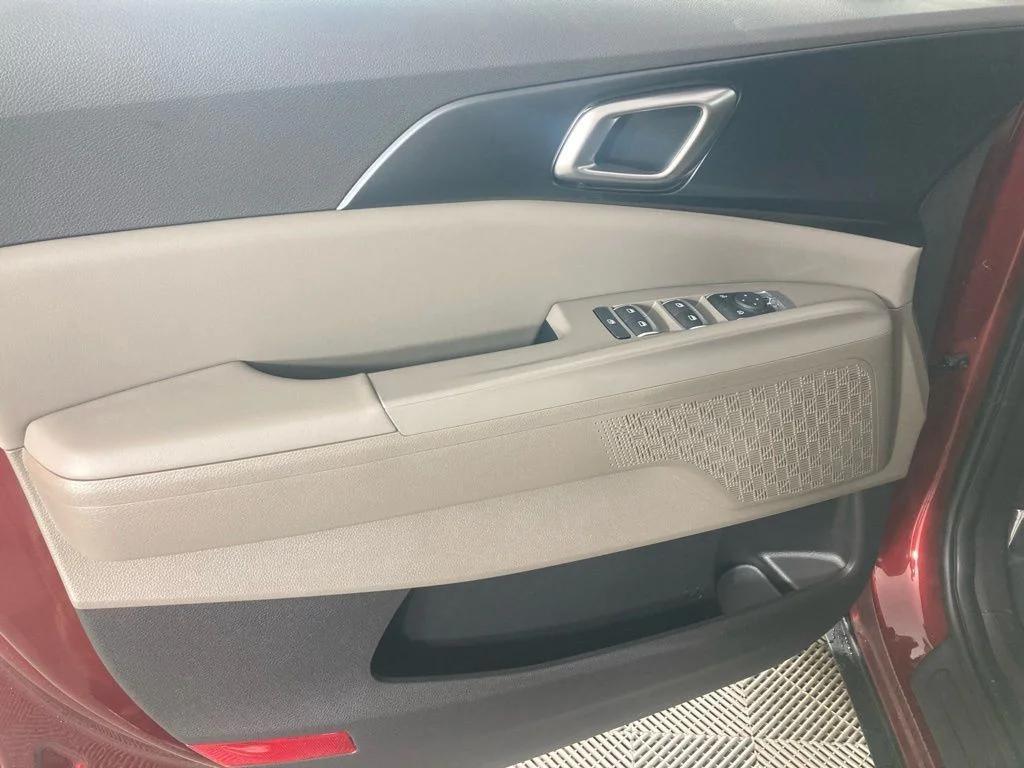 new 2026 Kia Carnival car, priced at $37,880