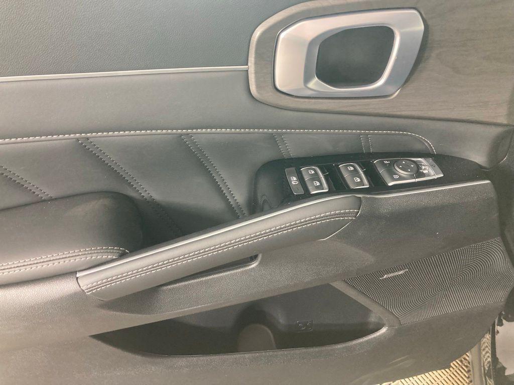 new 2026 Kia Sorento car, priced at $41,725