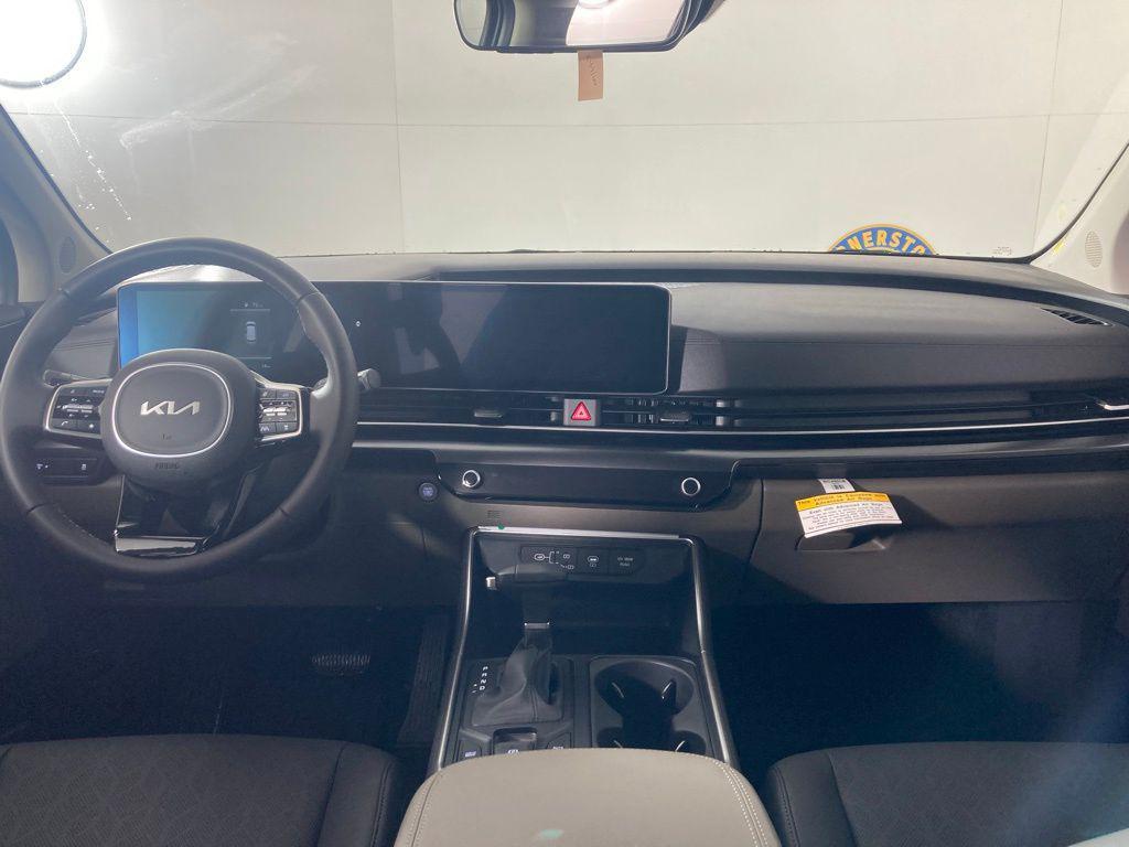 new 2026 Kia Carnival car, priced at $38,920
