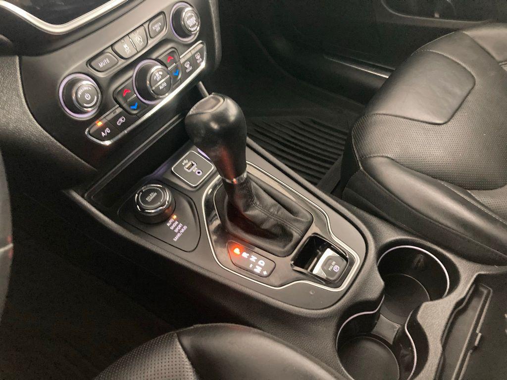 used 2019 Jeep Cherokee car, priced at $15,439